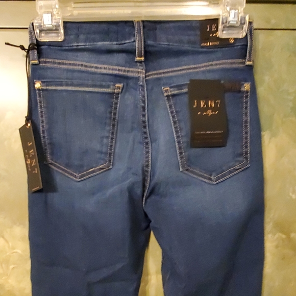 JEANS - Picture 5 of 7